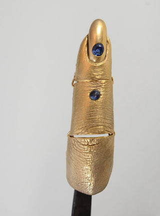 THE FINGER ARMOR
