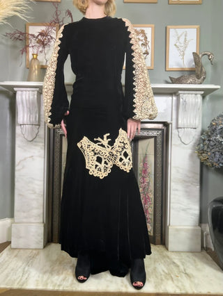 Amalia, 30s Velvet and Cream Lace Dress