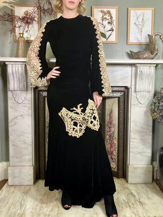 Amalia, 30s Velvet and Cream Lace Dress