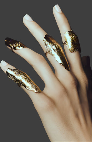 Finger Pierce Ring